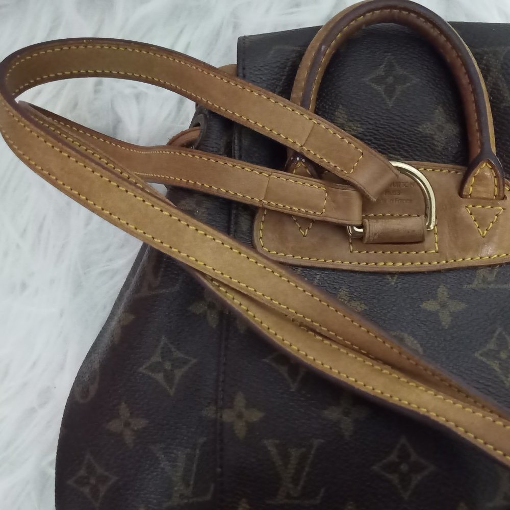 SOLD SOLD EUC LV Vintage Montsouris MM Backpack (w/ Dust Cover & Box) - Picture 5 of 16